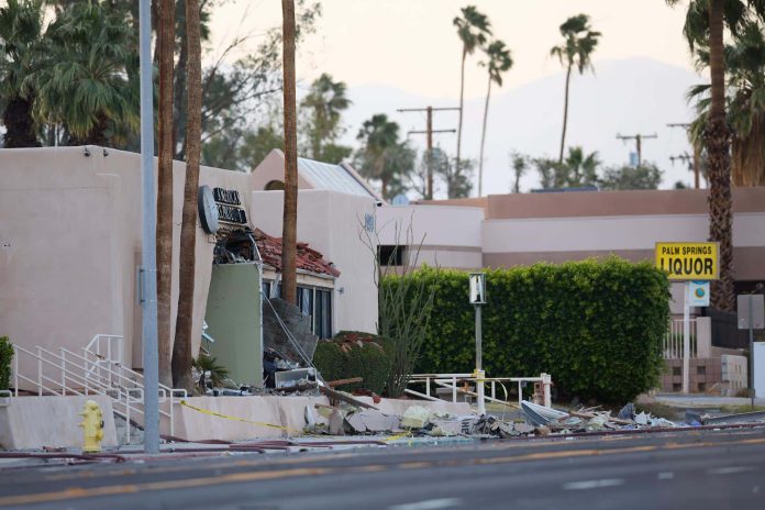 fbi-investiga-como-acto-terrorista-explosion-frente-a-clinica-de-fertilidad-en-california
