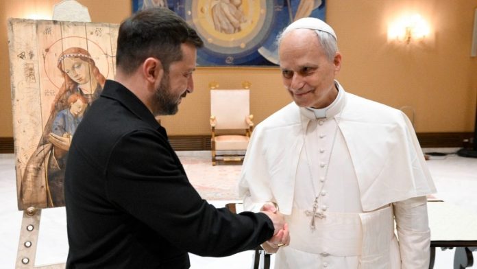 papa-leon-xiv-recibe-a-zelenski-tras-la-misa-de-inicio-de-su-pontificado