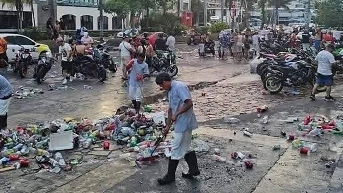 acamoto-2025-concluye-con-8-personas-muertas-y-basura-en-las-calles