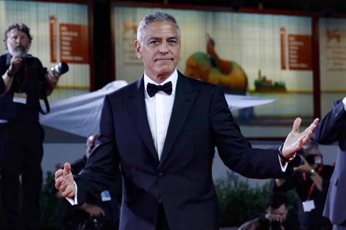 obra-teatral-protagonizada-por-george-clooney-hara-historia-al-trasmitirse-por-television