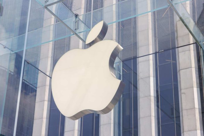 trump-amenaza-a-apple-con-un-arancel-del-25%-para-sus-iphones-si-no-fabrica-en-eeuu.