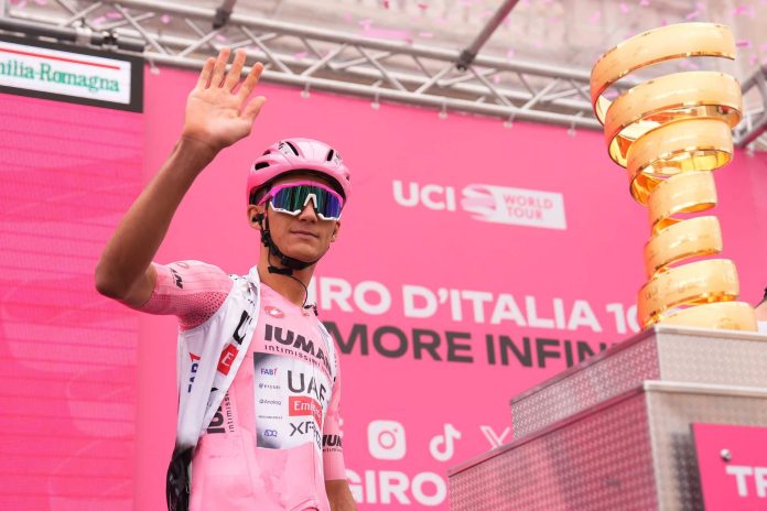 mexicano-del-toro-sigue-lider-del-giro-de-italia-2025-tras-12-etapas
