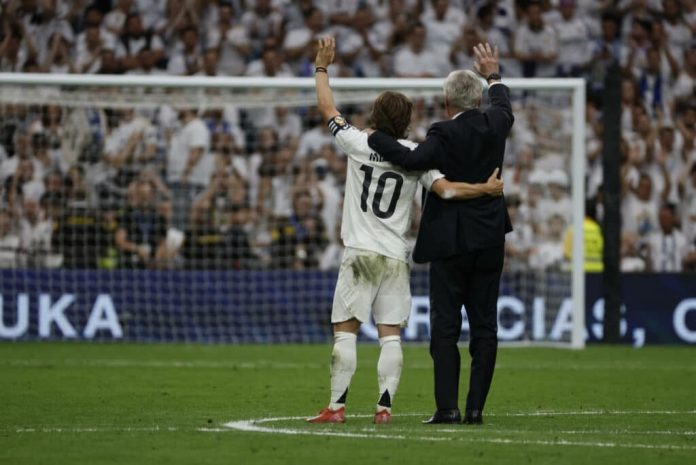 modric-y-ancelotti,-un-adios-de-leyenda-en-el-santiago-bernabeu